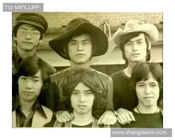 足球明星的职业生涯与成就全解析，领略绿茵场上的传奇故事